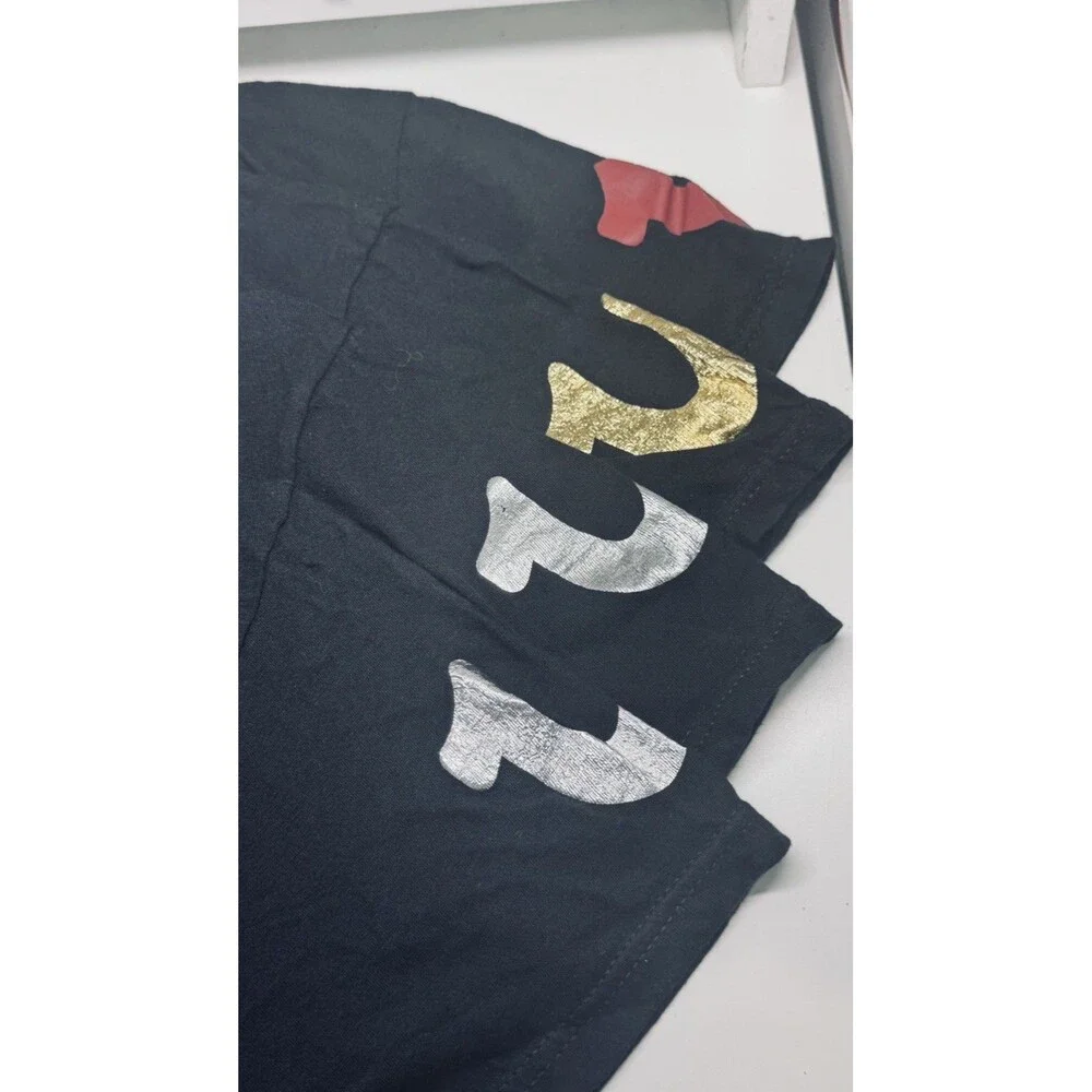 8 Men’s Assorted Apparel: True Religion Tees [4]& Wonderwear Boxers[4]
